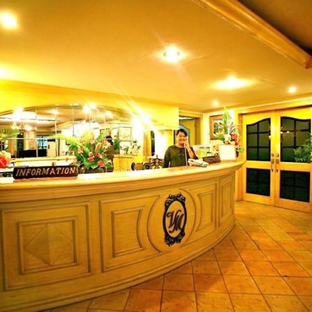 Villa Margarita Hotel Davao City Exteriör bild